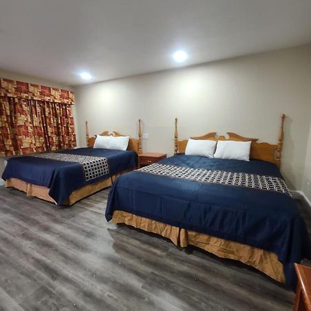 Majestic Inn & Suites Кламат Фолс Экстерьер фото