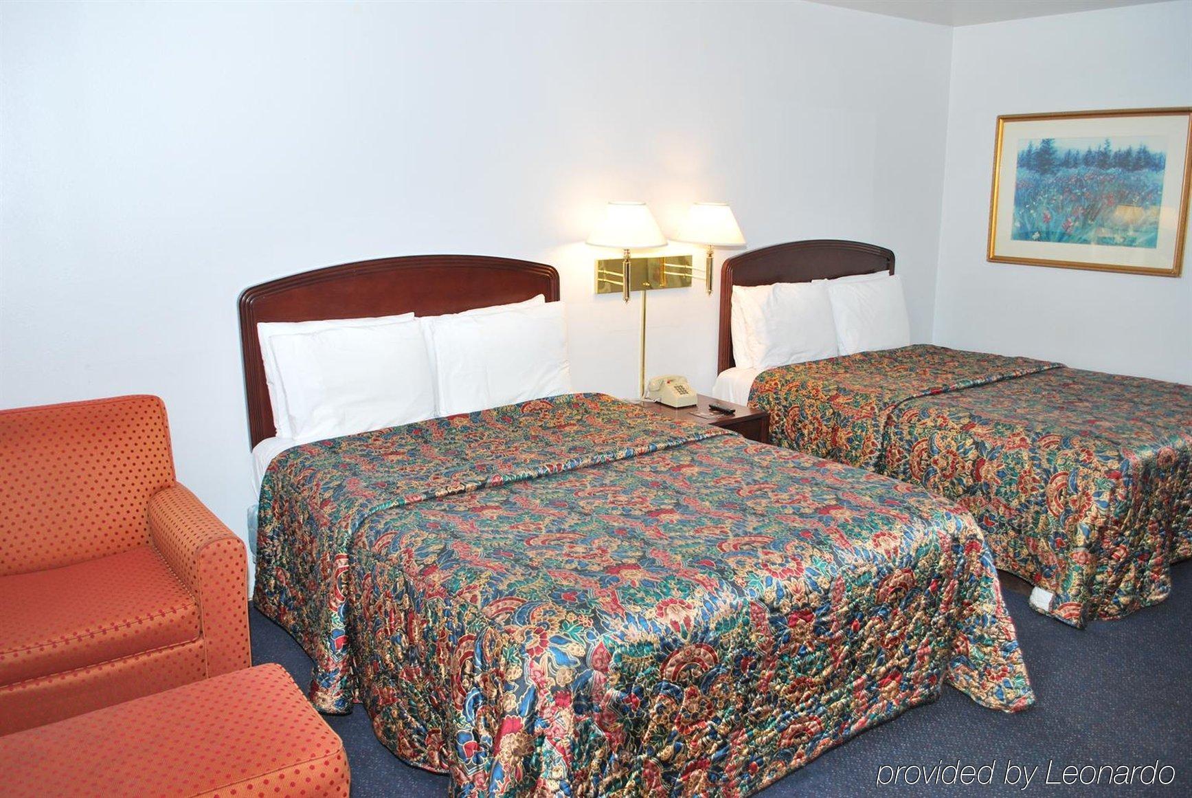 Majestic Inn & Suites Кламат Фолс Номер фото